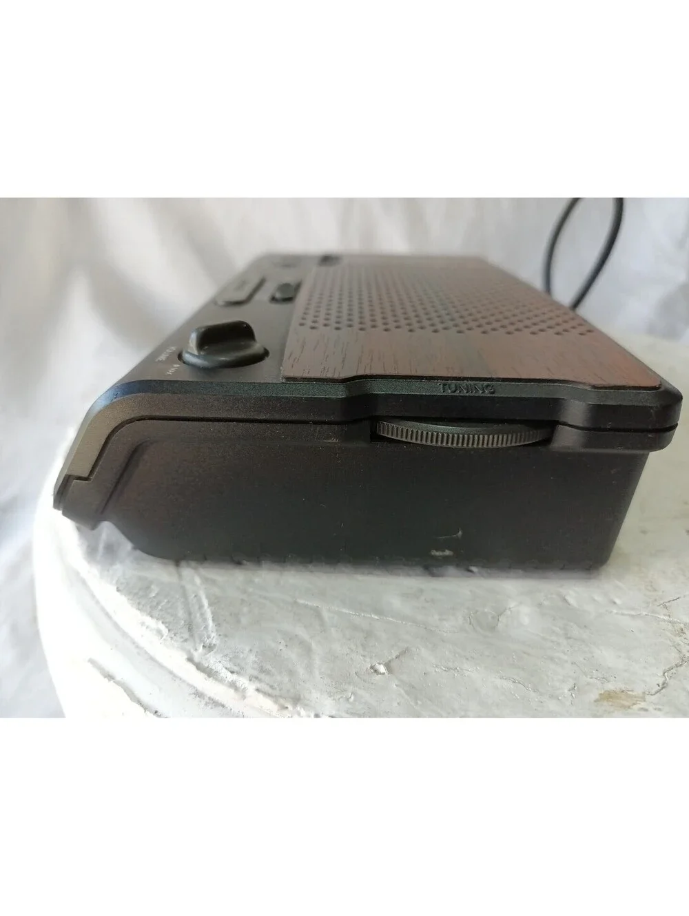 GE 7-4613 Vintage Digital Alarm Clock Radio AM/FM LED Wood Grain Retro Tested